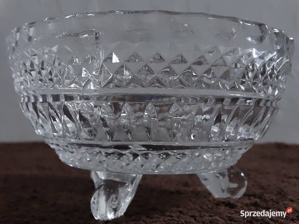 Elegancka Szklana Salaterka na Nóżkach Vintage Biłgoraj
