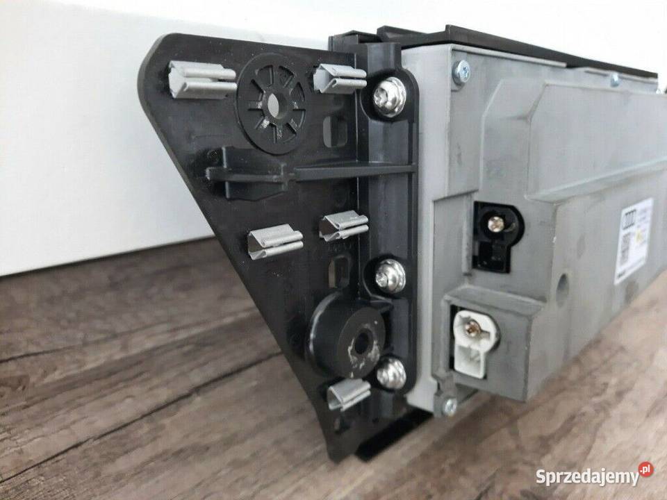 Wyświetlacz AUDI ETRON 4KE919605L osobowe Świerzawa sprzedam