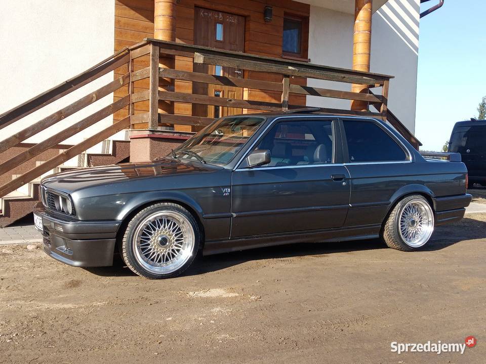 E30 Coupe Sport 44 V8 Gruby Projekt