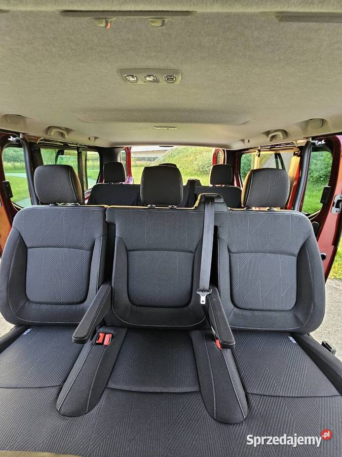 Wynajem Bus 9 osobowy 2024 Renault Trafic LONG