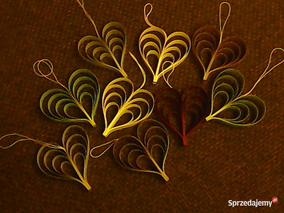 Niepowtarzalne ozdoby choinkowe z papieru serca Bukowina