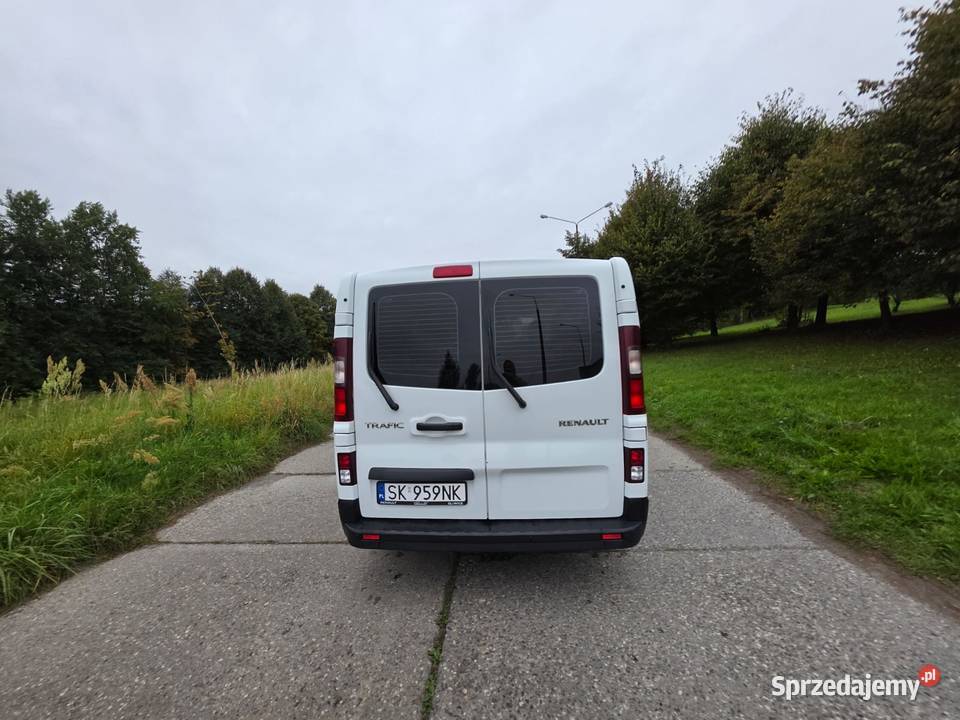 Renault Trafic z 2018 9 miejsc Zadbany i gotowy manualna małopolskie Chrzanów sprzedam