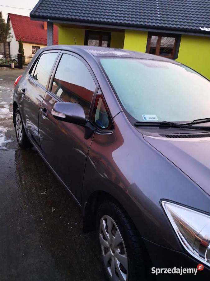 Sprzedam samochod osobowy Rok produkcji 2013 Auris małopolskie Otfinów