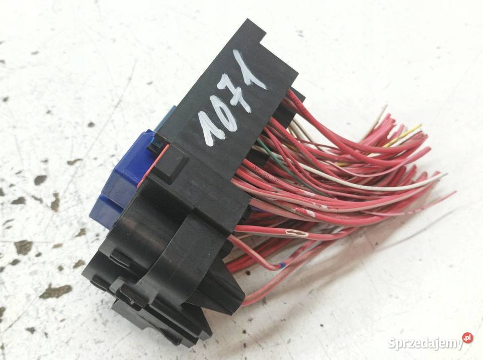 SKRZYNKA BEZPIECZNIKÓW 15 DCI Renault Scenic III