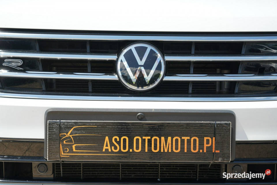 Volkswagen Tiguan RLINE SKÓRA panorama ACC blis Otmuchów sprzedam