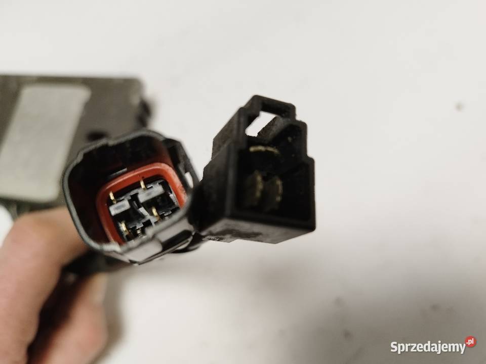 Regulator napięcia Suzuki GSXR 600 750 L1l6 Turek sprzedam