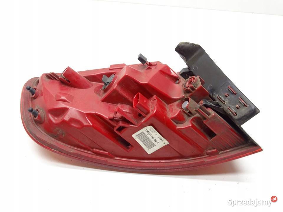 LAMPA PRAWY TYŁ TYLNA W BŁOTNIK 8K9945096D AUDI