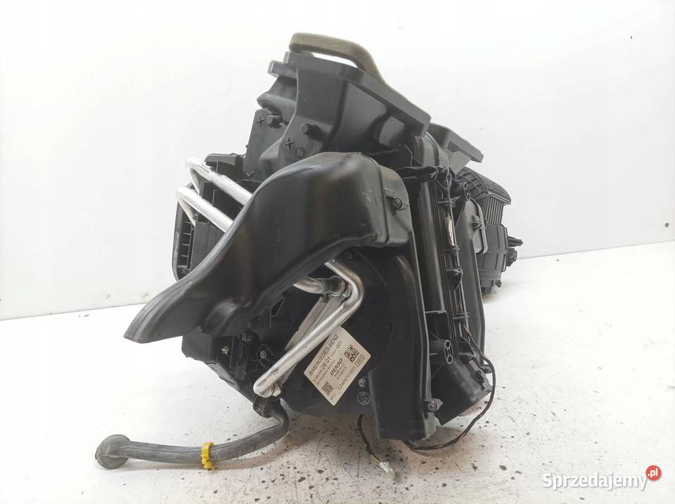 NAGRZEWNICA W2469061601 MercedesBenz CLAklasa I