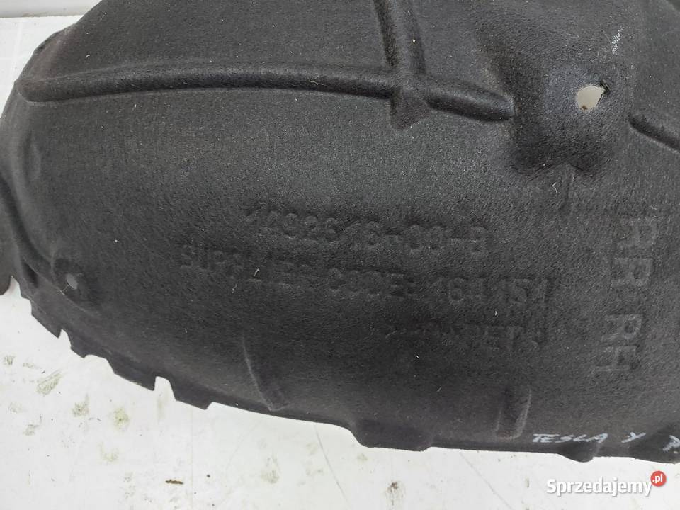 TESLA MODEL Y 2022r NADKOLE PRAWE TYŁ