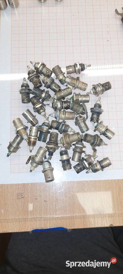 Gniazdo BNC50G1 UNITRA 33 A935 śląskie