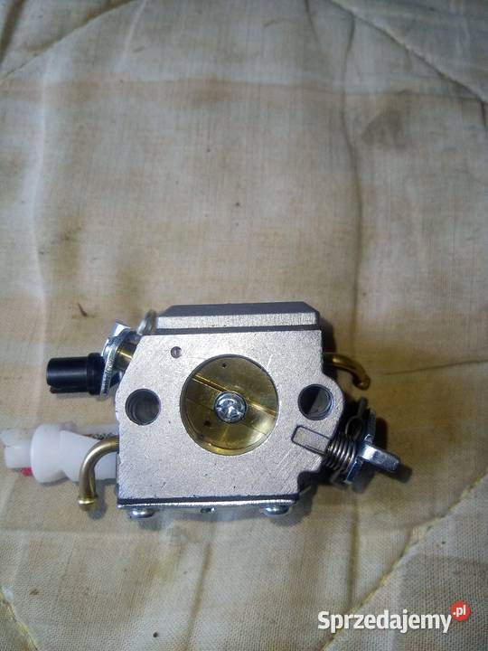 Gaźnik do pilarki Husqvarna z pompką Dębowiec