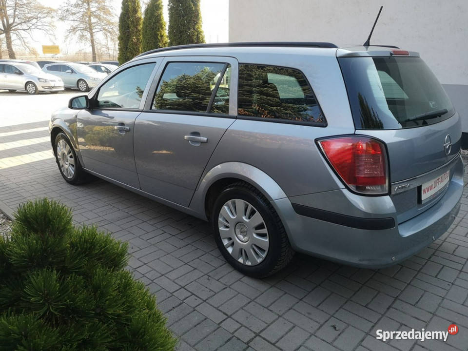 Opel Astra 19 CDTI 120 Klimatyzacja Elektryka lakier metallic Strzegom sprzedam