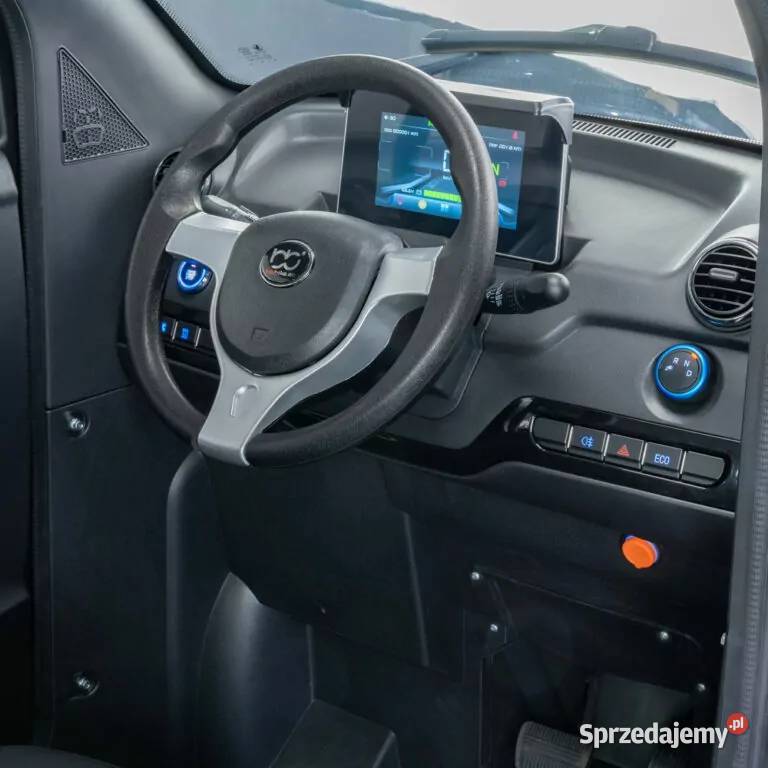 skuter elektryczny zabudowany z dachem MICRO CAR