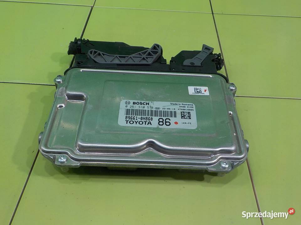 TOYOTA AYGO X 10 VVTI AUT 22r 5D sterownik Suków sprzedam