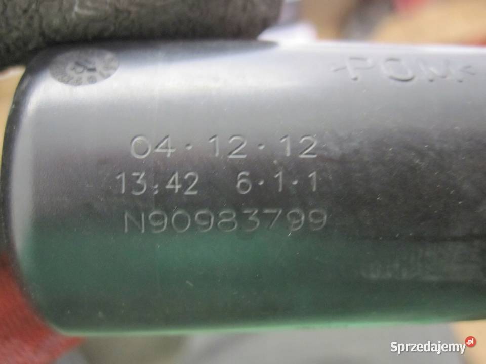 MOKKA A 13r spryskiwacz lampy prawy przód osobowe