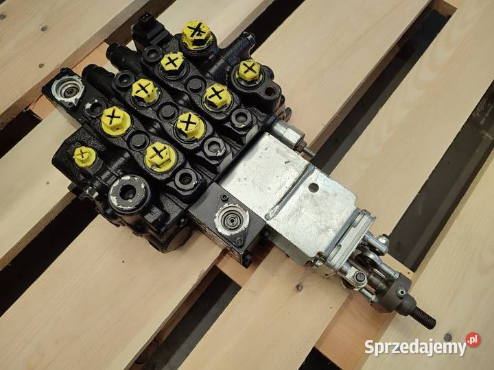 Rozdzielacz hydrauliczny 2000221230 BUCHER Wilkowo