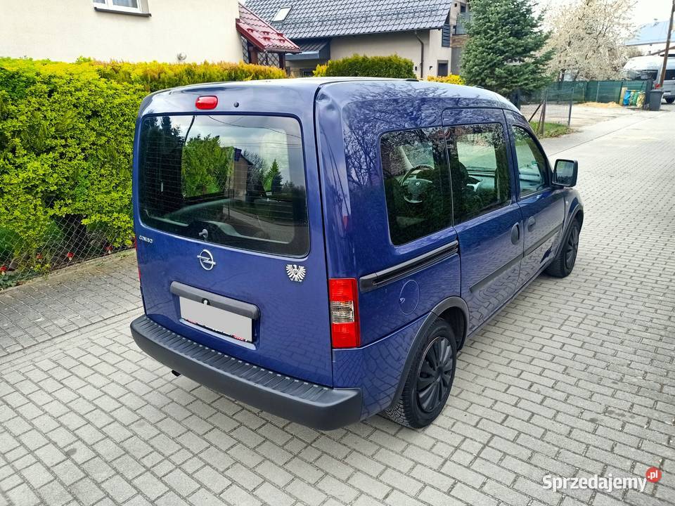 Opel Combo 2010r 14 Benzyna nieuszkodzony Samochody osobowe Nysa