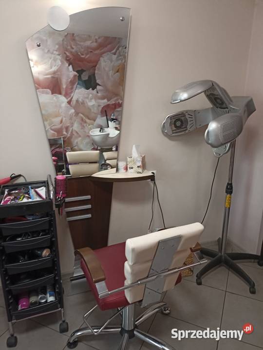Wyposażenie salonu Fryzjerskiego Wyposażenie salonów Wyposażenie salonów Krasne