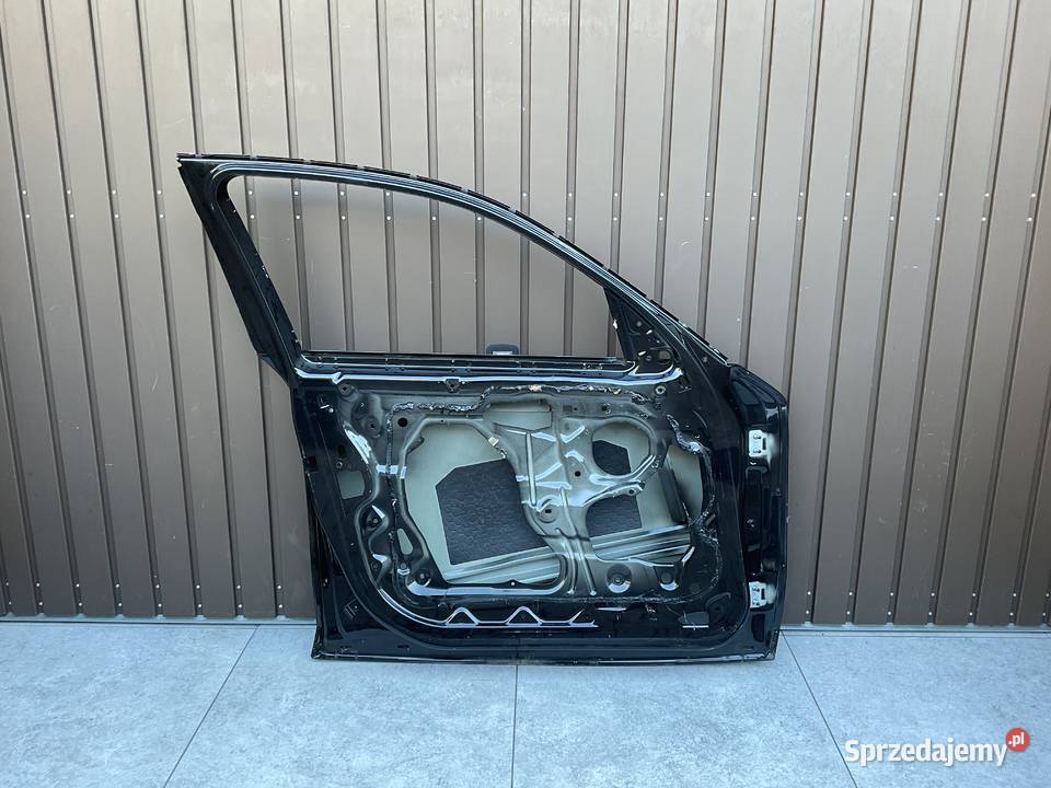 BMW E87 DRZWI PRZEDNIE LEWE osobowe wielkopolskie Pleszew