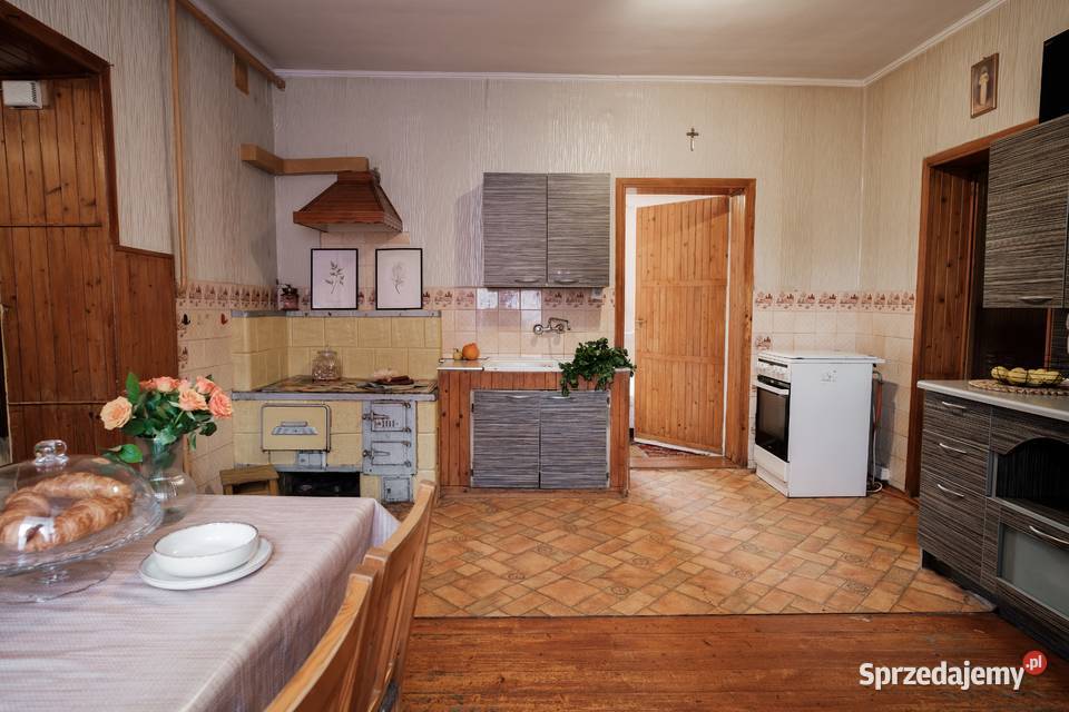 Dom z klimatem dawnego młyna rzeką Widawą blacha