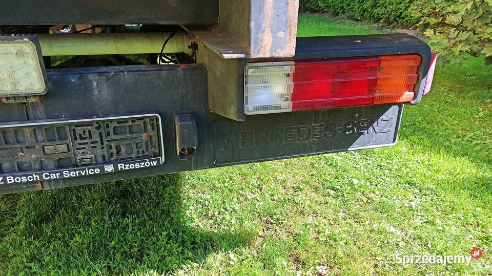 Belka świateł zderzak Mercedes przyczepa Renault