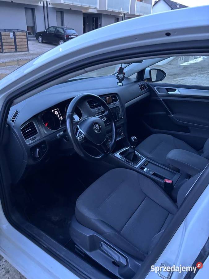 ma na sprzedaż Golfa 7 16 tdi 110 2015r 1600cm3 Leszno