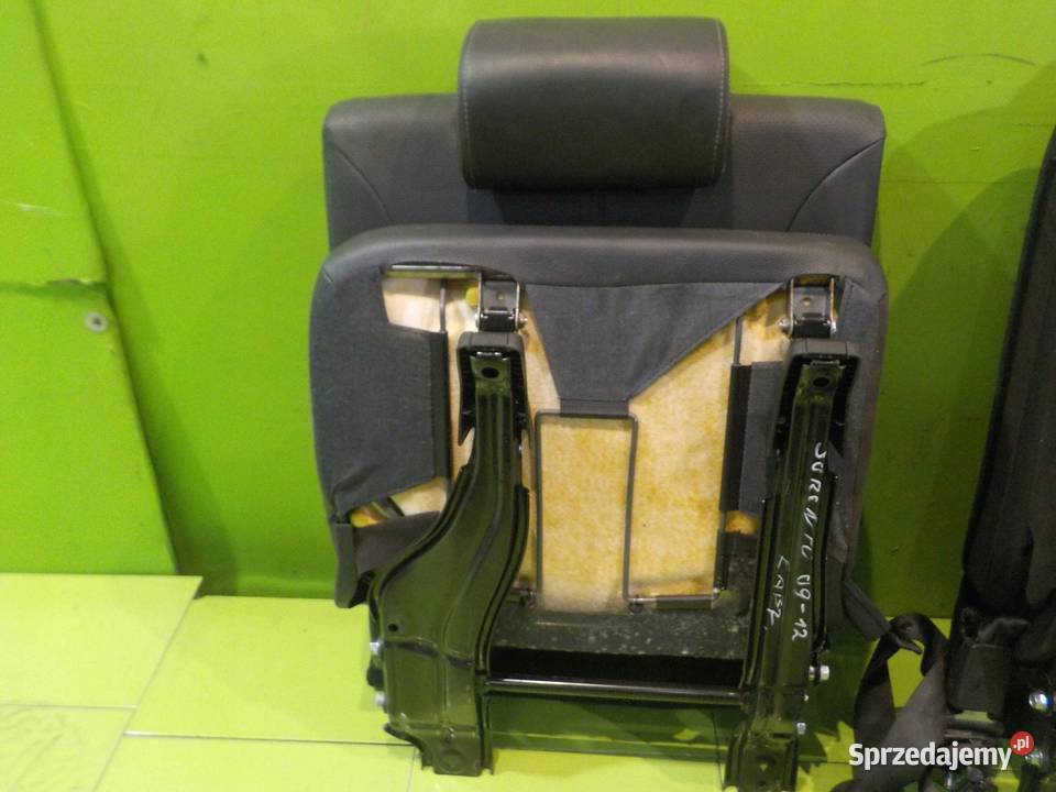 KIA SORENTO II 12r fotele 3 rzad z pasami Suków