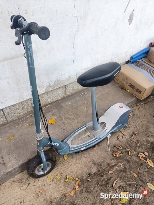 Hulajnoga elektryczna Razor o mocy 250 W do 100 Dębno sprzedam