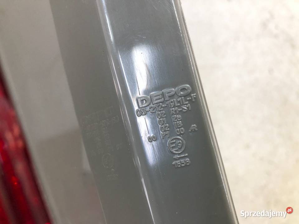 TOYOTA COROLLA 012004032007 KOMBI Lampa tył Skarżysko-Kamienna sprzedam