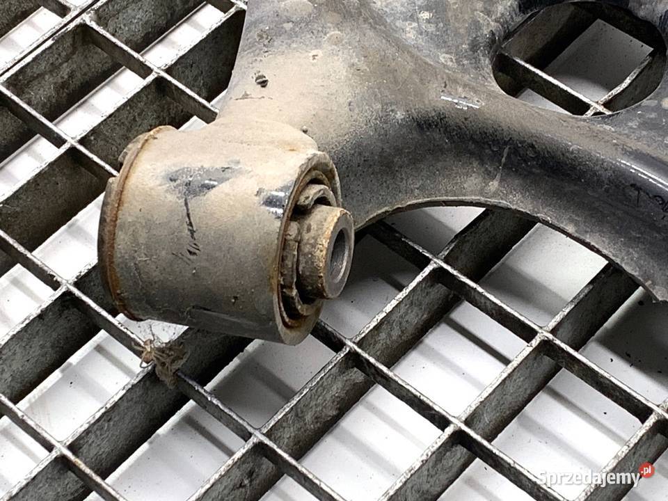 WAHACZ PRAWY PRZÓD KIA SPORTAGE IV SUV