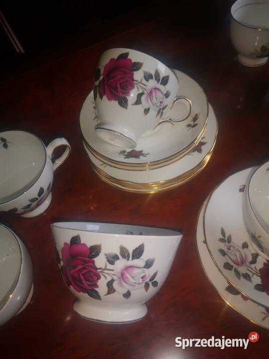 Filiżanka i talerzyk biskupiojasna róża Gdańsk