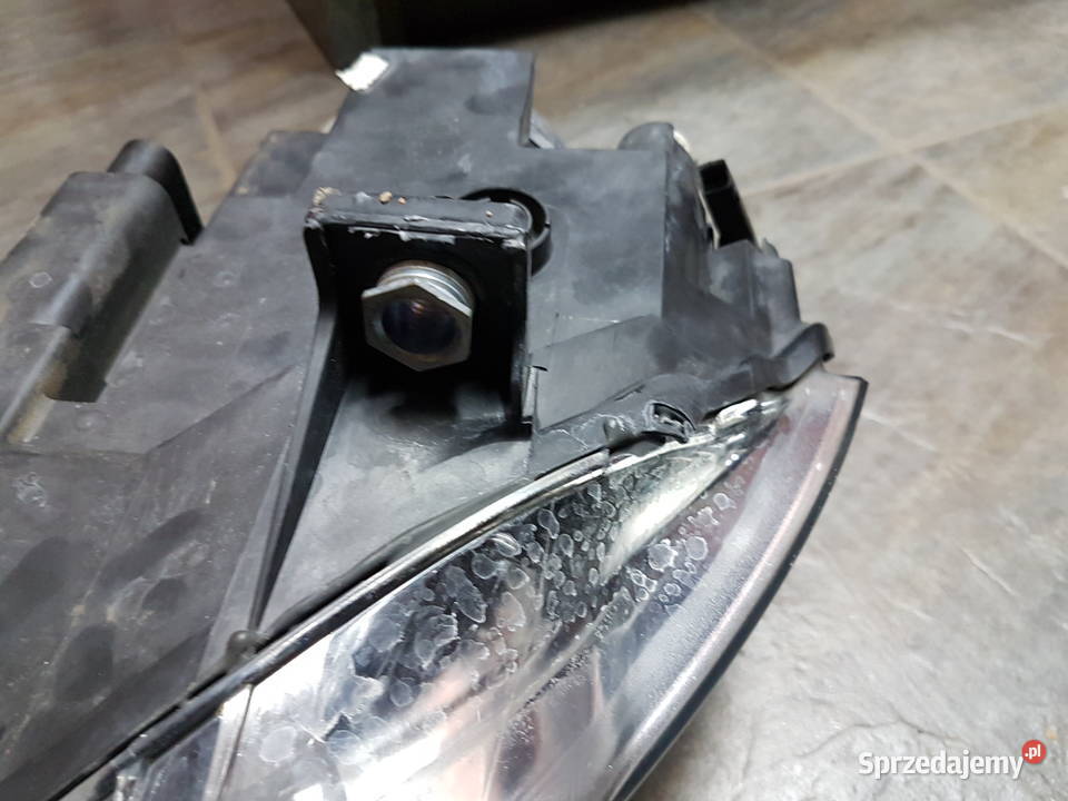 VW PASSAT B6 REFLEKTOR PRAWY LAMPA PRAWA Turek