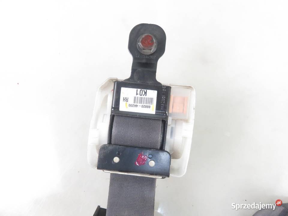 PAS PRAWY PRZEDNI HYUNDAI H1 888204A200