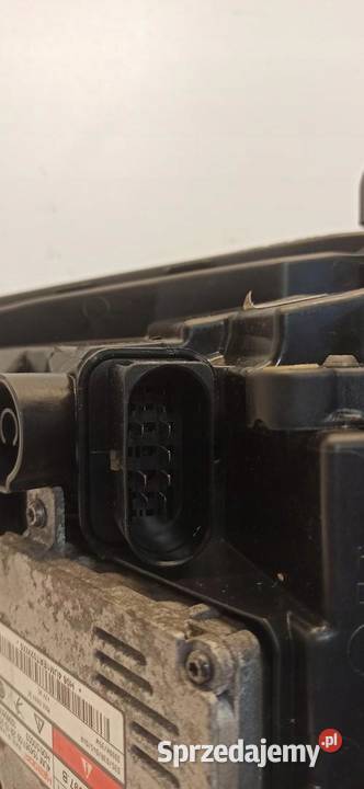 AUDI Q5 2015 LAMPA PRAWY PRZÓD ANGLIK RHD osobowe