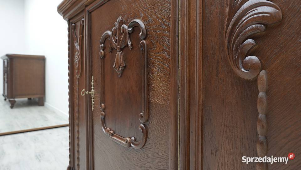 Antyczna komoda z początku XXw w stylu wielkopolskie Jerka