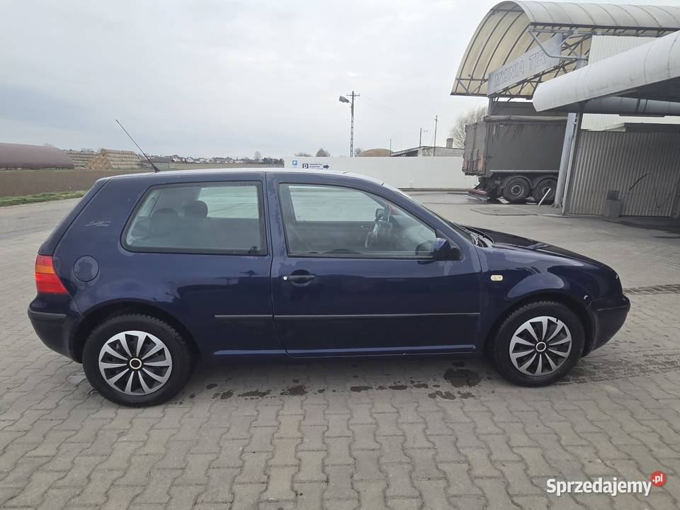 Volkswagen Golf IV 14 16V 3 drzwiowy 1999 Wodzisław Śląski sprzedam