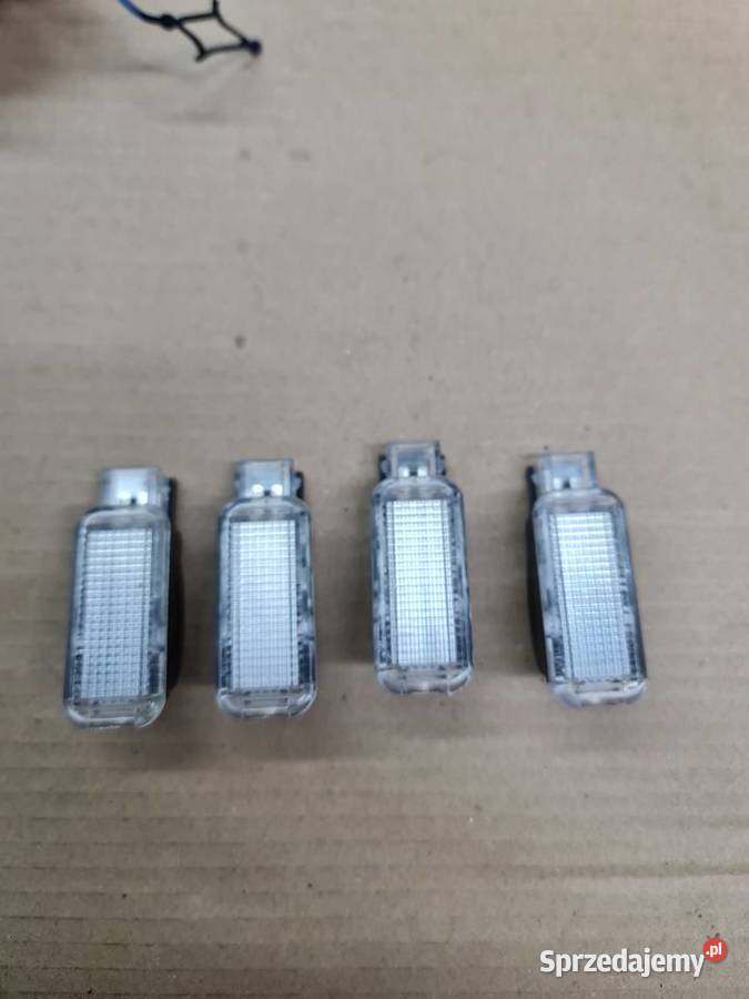 OSWIETLENIE LAMPKA WNETRZA AUDI SQ5 Q5 8R