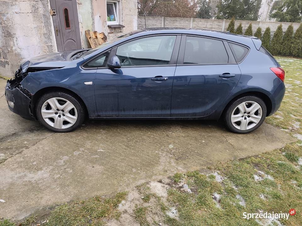 Opel Astra J 14 Turbo 140 2011 210 140KM Kostrzyn