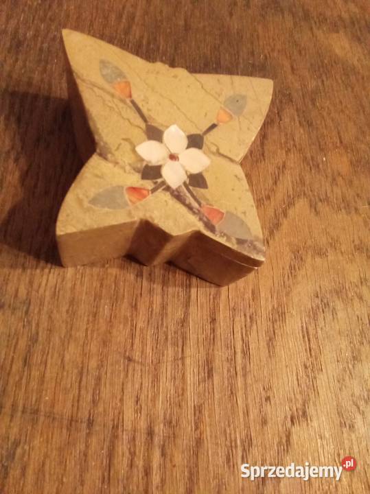 Szkatułka kamienna w kształcie gwiazdy puzderko Warszawa