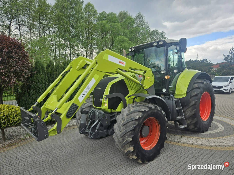 ciągniki Claas AXION 810 CMATIC AXION 810 CMATIC Skępe