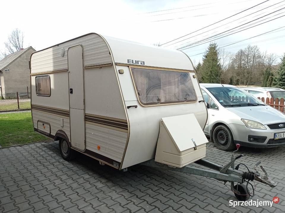 Przyczepa kempingowa Eura Caravan 390, stan bdb, 4 osobowa