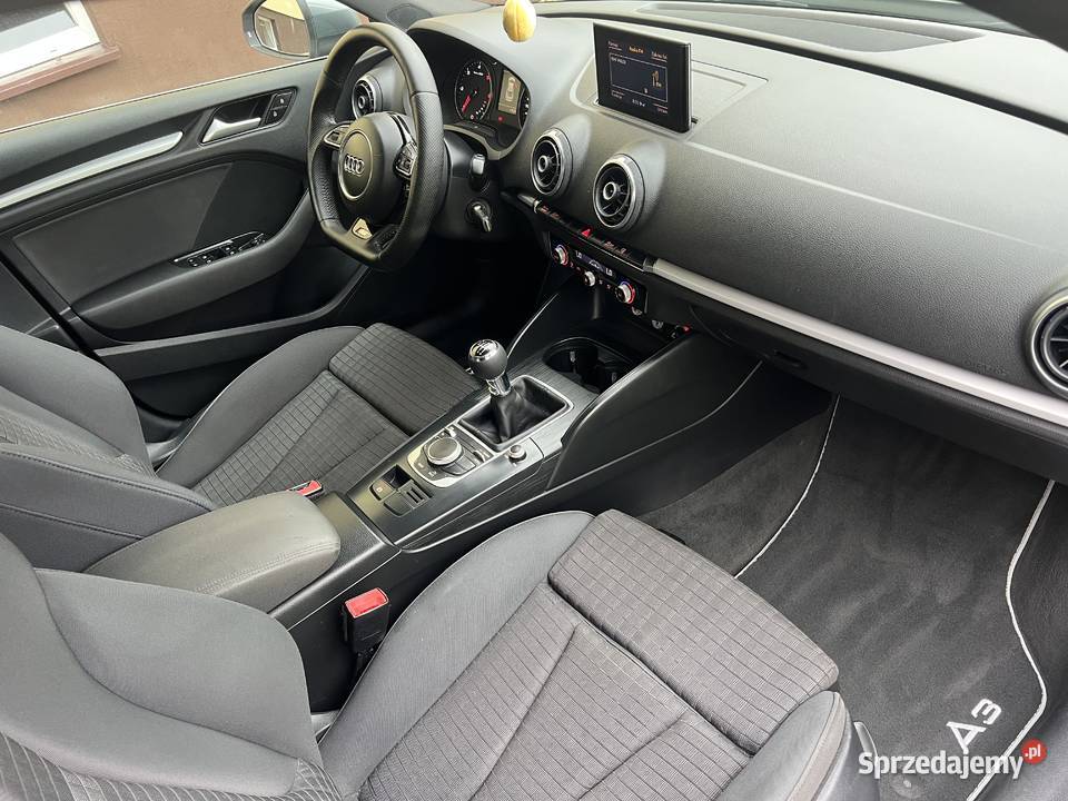 Audi A3 8V Limousine 16 TDI 110 2014r Sedan Alu 1600cm3
