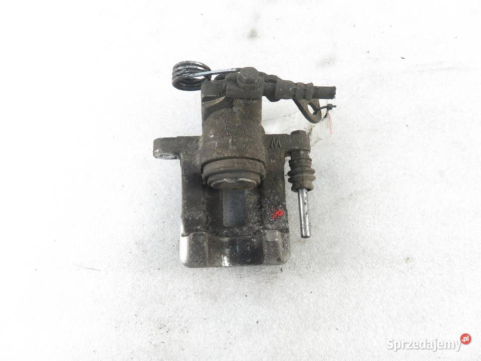 ZACISK LEWY TYŁ AUDI A6 C5 19 TDI