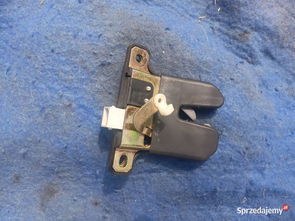 Zamek Tylnej Klapy Sedan Audi A4 B5 a11 osobowe śląskie sprzedam