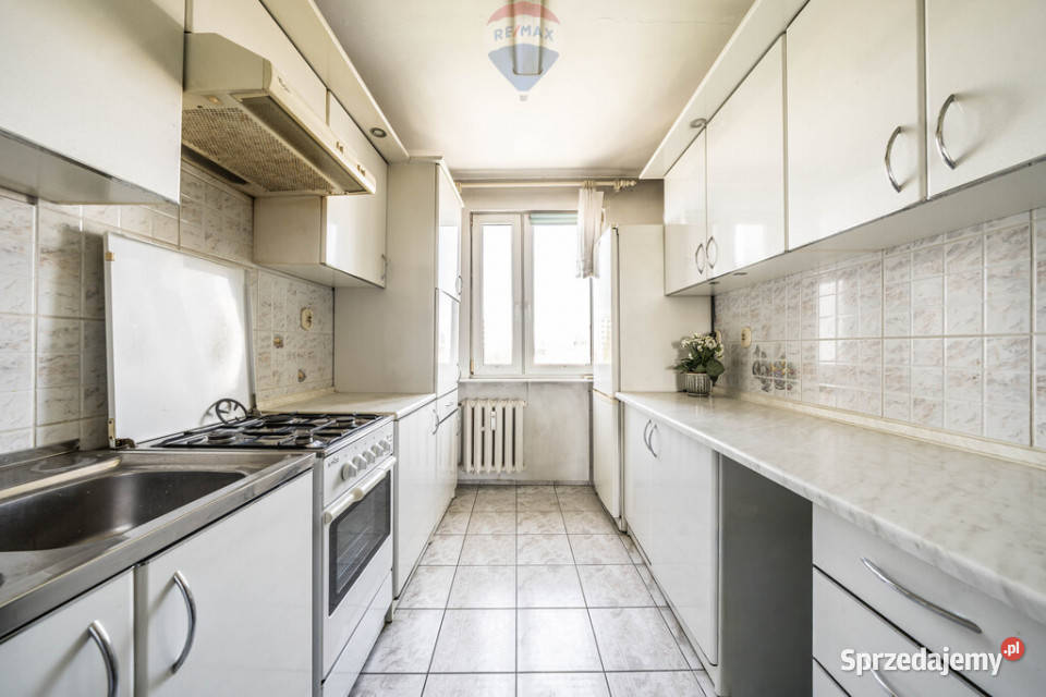 Trzy pokoje winda balkon Łazarz