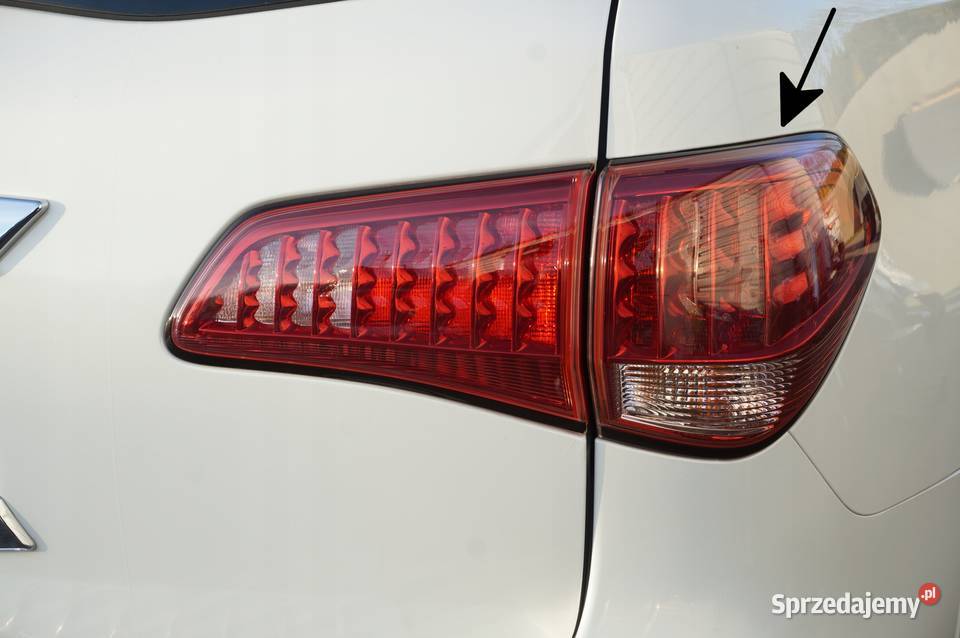 LAMPA PRAWA TYLNA PRAWY TYŁ INFINITI QX80 Prawe Nowy Tomyśl