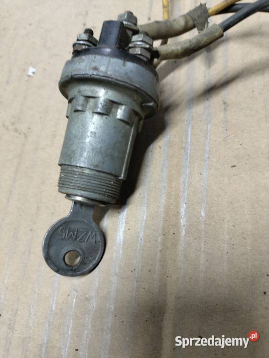 Stacyjka gaz UAZ Moskwicz Wołga łódzkie Łubno sprzedam