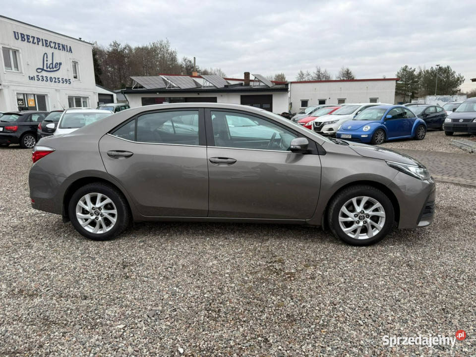 Toyota Corolla Seria E16 2012 bluetooth pomorskie