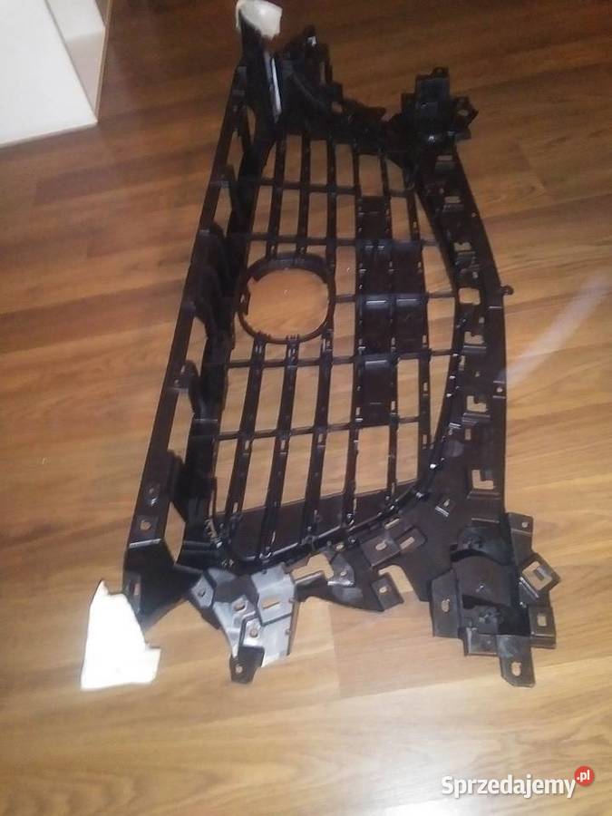 Mazda 3 grill atrapa wer3 nowa Lubin