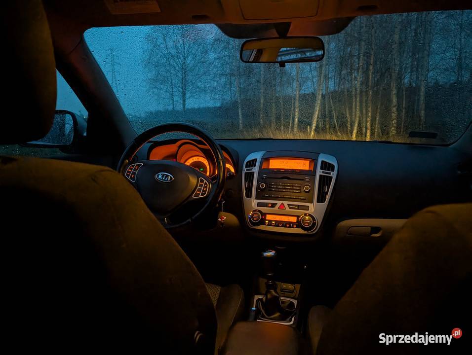 Kia Ceed 14 Benzyna Rozrząd Zawory 1k temu OC i manualna Cee'd łódzkie Piotrków Trybunalski